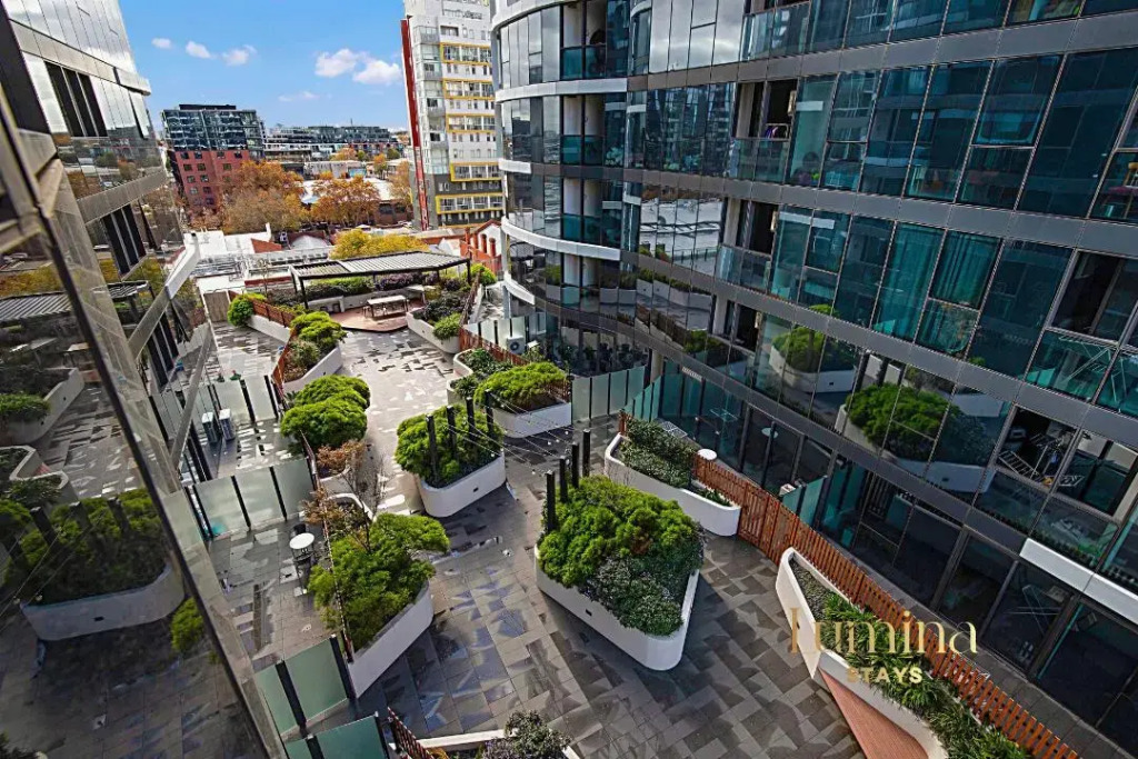 Lumina Suites