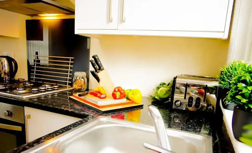 The Gathering Chester 4 Sleeps 14 Very Close to City Centre Racecourse Within Walls