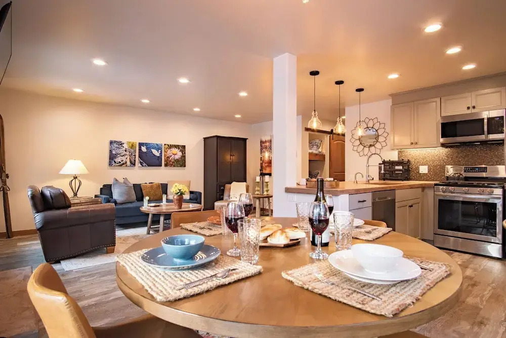Sun Valley Condo 123