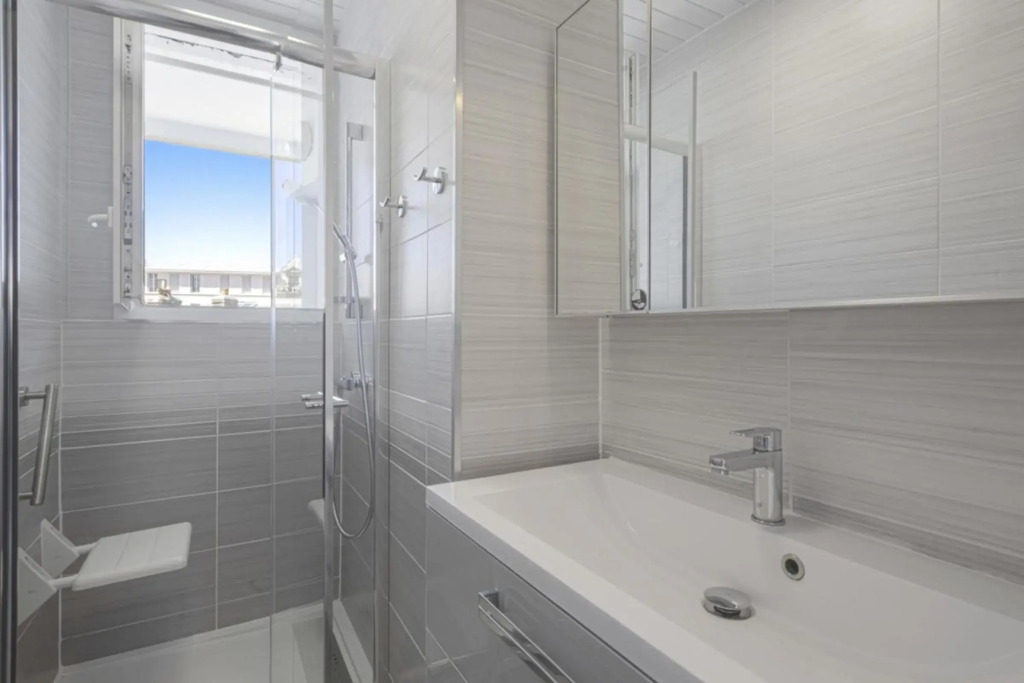 Homey 1-bedroom w balcony close to the beaches of Biarritz Welkeys