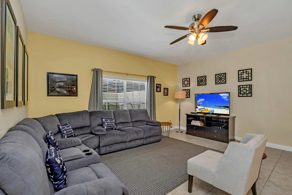 8950CALIFO, Kissimmee, US
