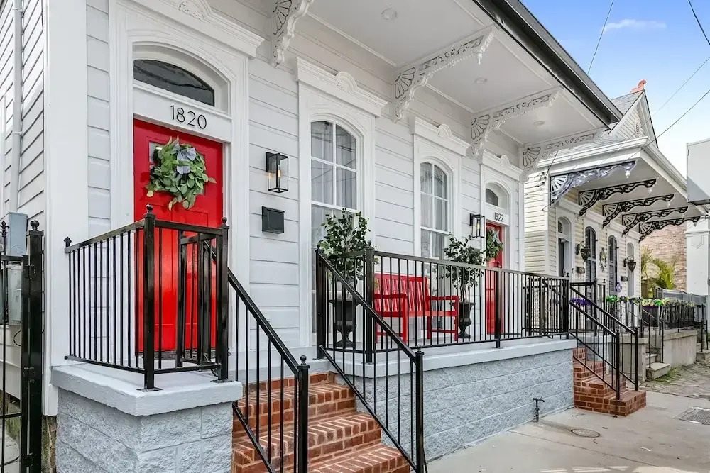 Hosteeva 3BR Steps to St. Charles Ave