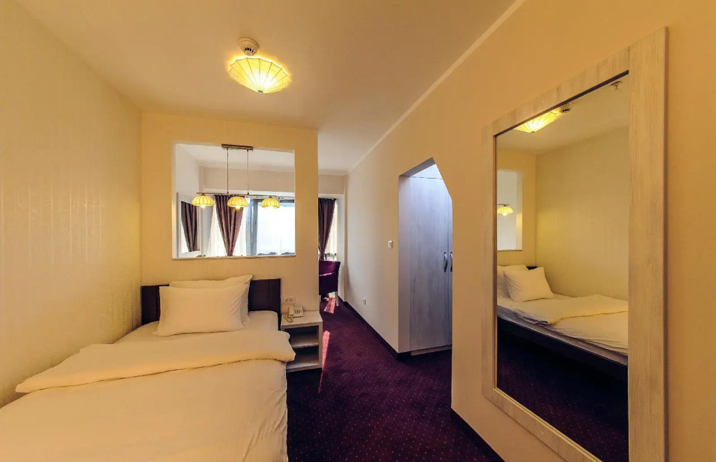 Philia Hotel