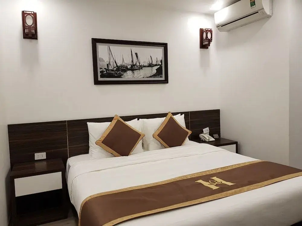Helen Halong Hotel