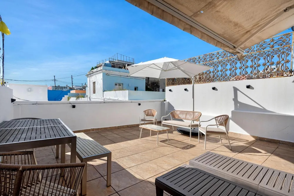 Otium Rentals Penthouse w 2 Terraces