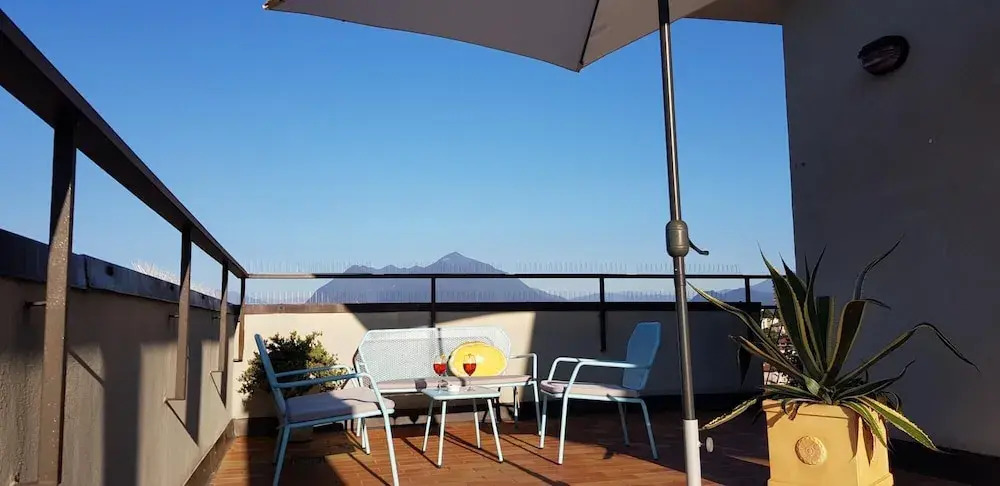 Terrace Lake View apt in Stresa With Lake View