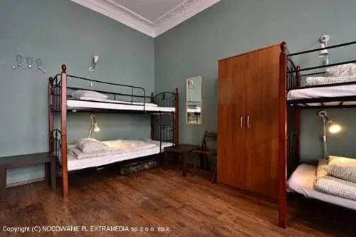 Pit Stop Hostel