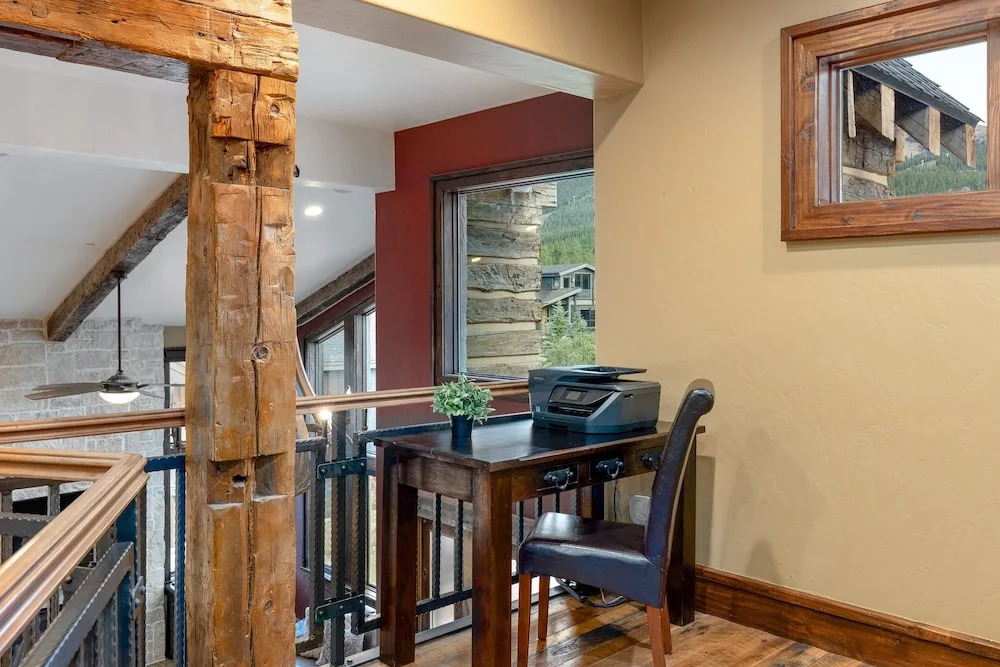 The Timber Lodge 957 7 Bedroom Home by RedAwning