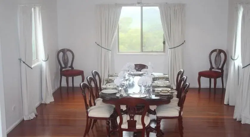 Highwood Park B&B Guest Lodge