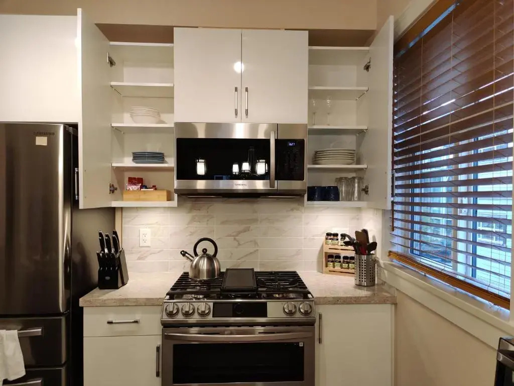 Modern & Comfy 2brdm Condo in Langley - Close to Highway 1
