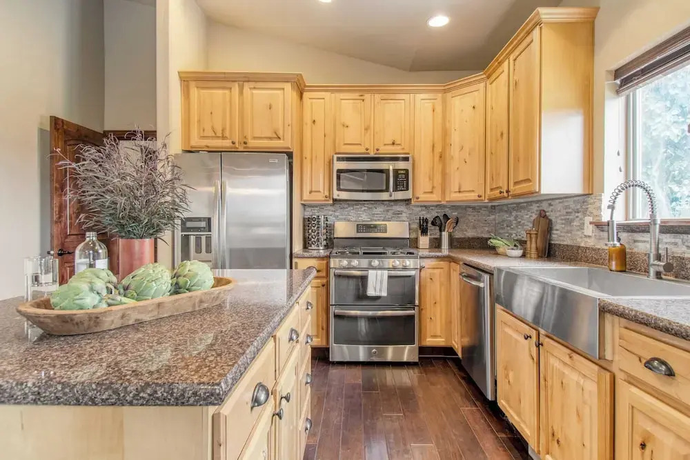 Lucky Bill by Avantstay Lake Views, 15mins to Park City Mtn