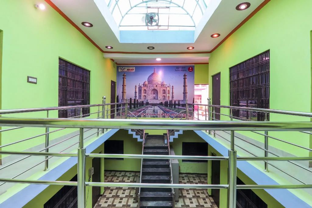 OYO 60739 Vedanta Rass Residency