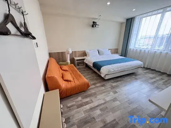 Yunji·Smart Cinema Holiday Homestay