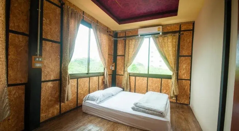 Baan Tang Homestay