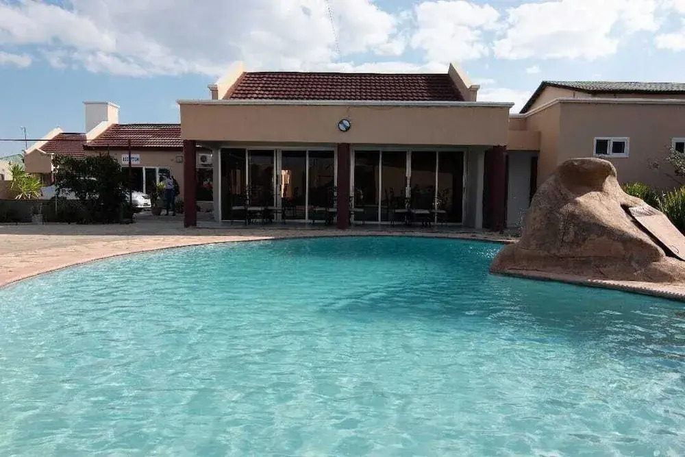 Purple Rose Boutique Hotel