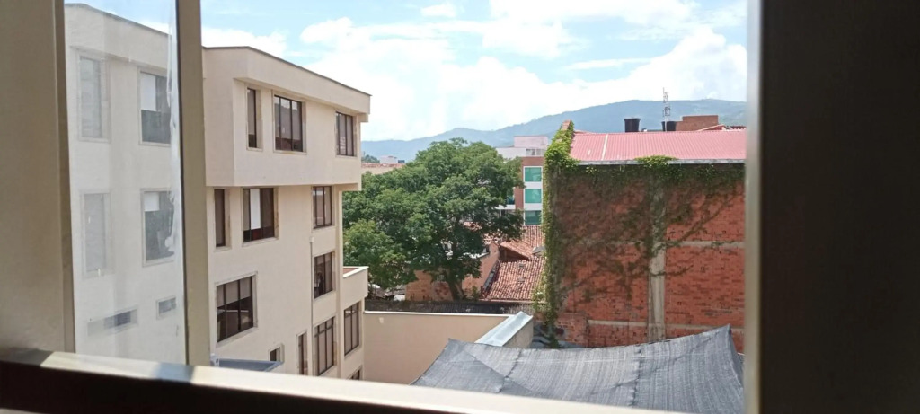 Hermoso apartamento duplex en el centro historico de San Gil, junto a agencias de turismo, restaurantes, Gallineral, transporte, supermercado, panaderia, parking I 5