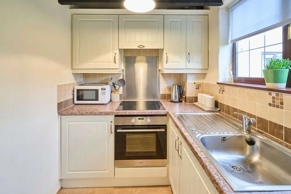 Host Stay Providence Cottage