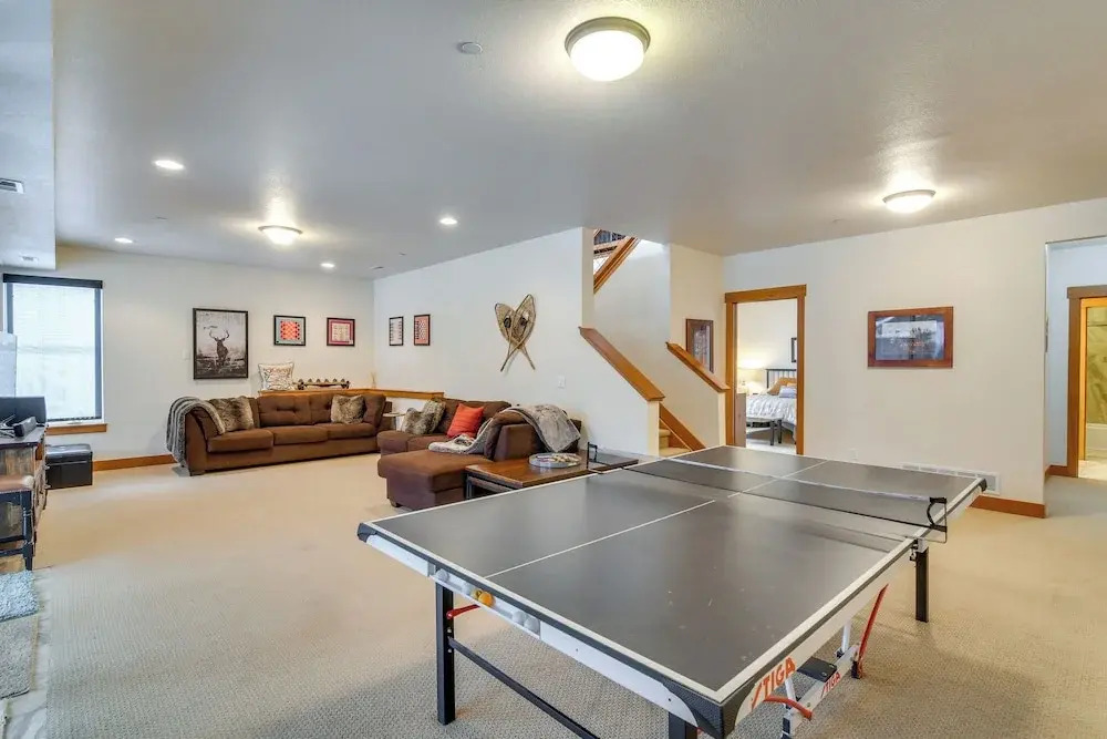 Family Home w/ Hot Tub: 6 Mi to Winter Park Resort