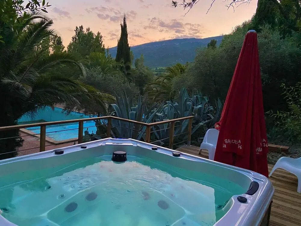 Camping la Peiriere - Lodge en Pays Cathare