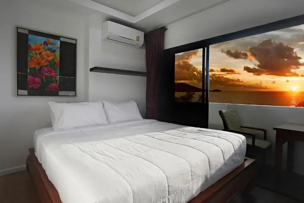 Patong Tower apartment by Lofty