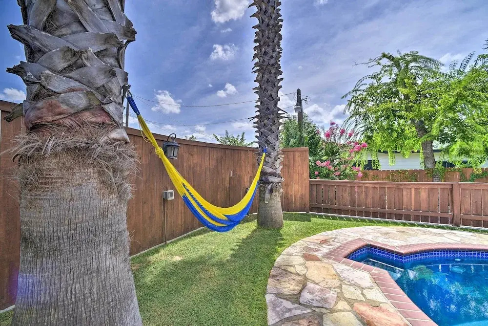 San Antonio House w/ Private Pool, Spa & Grill
