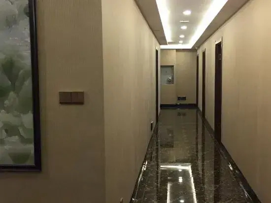 Yida Hotel (Changbai Mountain West Slope Tourist Transfer Center)