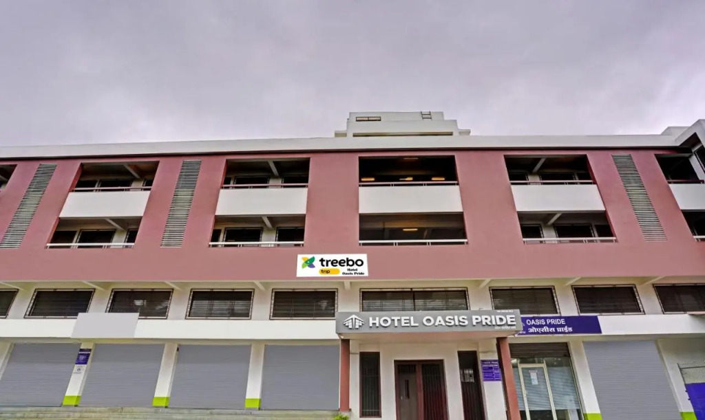 Itsy Hotels Oasis Pride