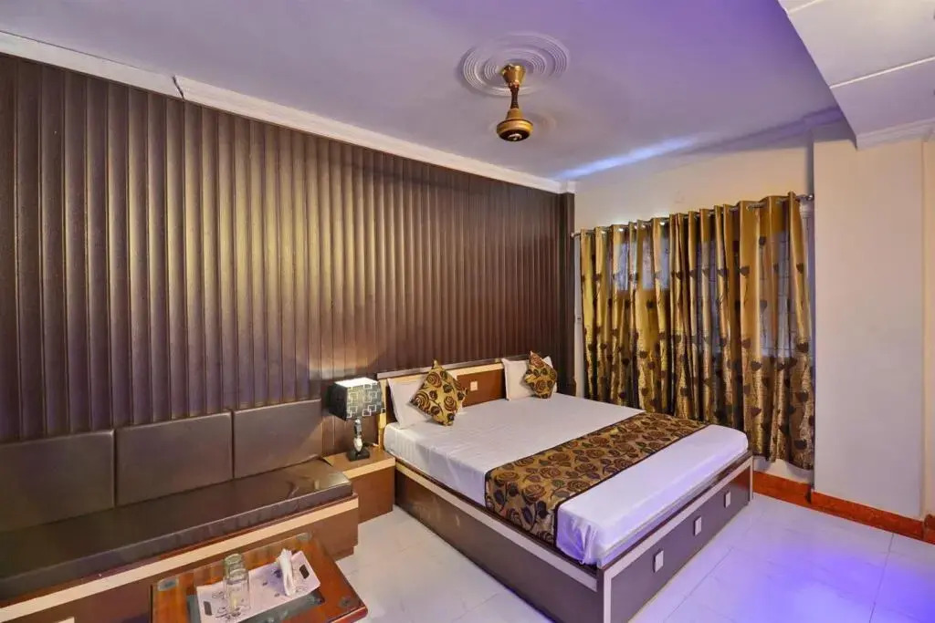 Hotel R S Residency
