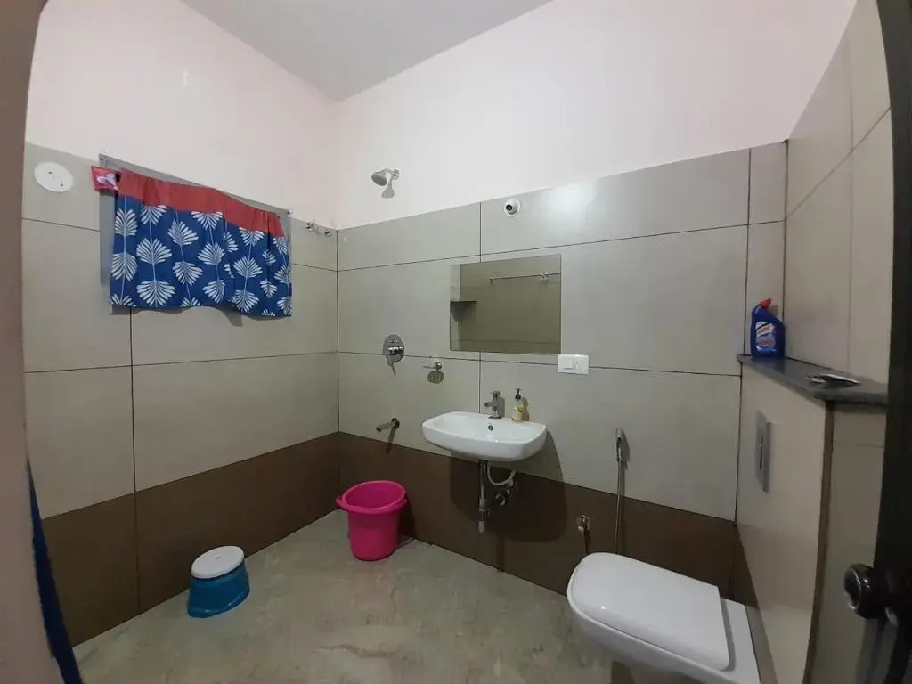 Snow Pine Holiday Home...Virajpet