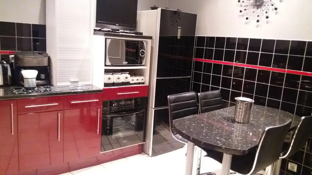 House With 2 Bedrooms in Ver-sur-mer, With Enclosed Garden - 100 m From the Beach