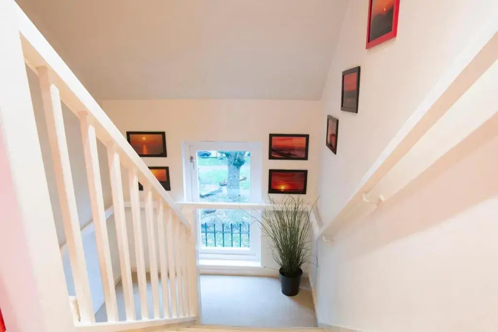 Notting Hill 2-Bedroom Maisonette with Terrace Close to Portobello rd