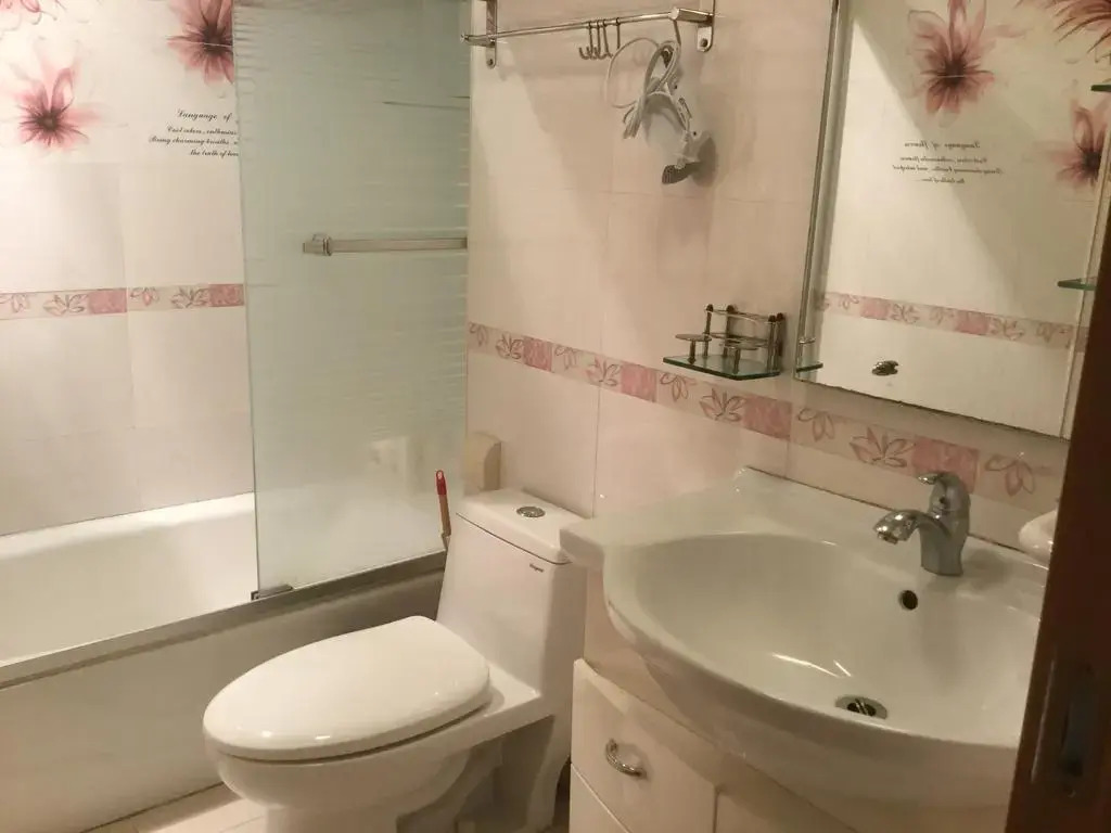Facebook Emoji Guesthouse
