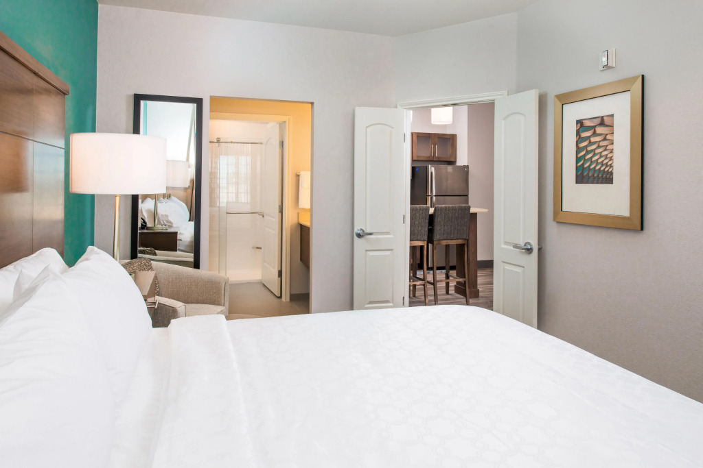Staybridge Suites - Pecos by IHG