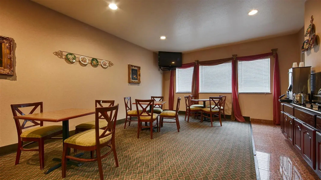 Best Western Executive Inn & Suites