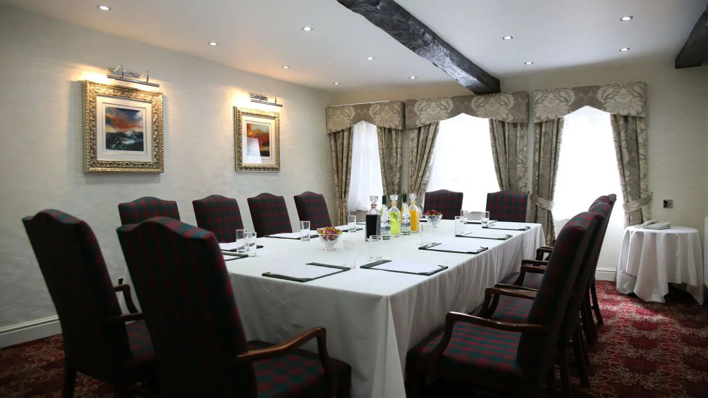 The George Hotel