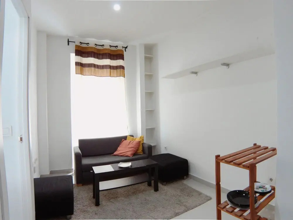 Apartamento en bajos cercano a Principe Pío AZBEXC