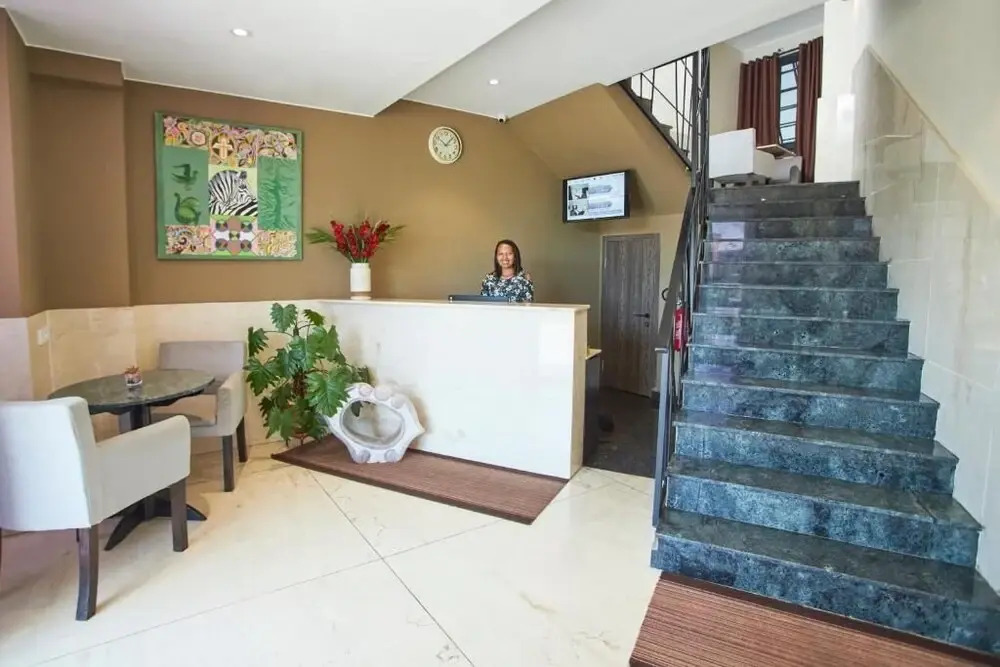 Fly Inn Madagascar Hotel