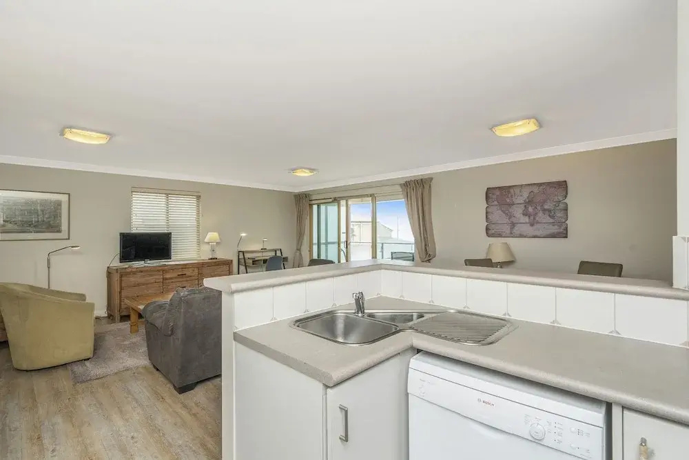 Sandcastles Beachfront ☆ Luxury Retreat Apartment