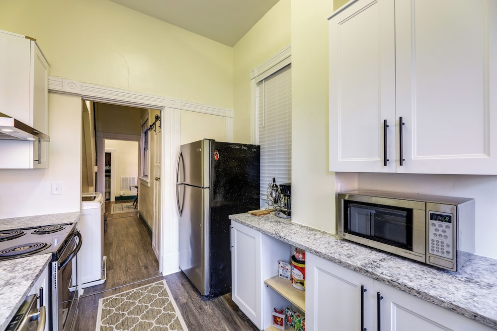 Cincinnati Retreat w/ Patio & Grill