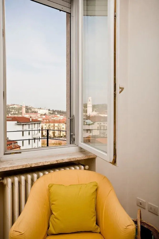 Verona For Rent Selene