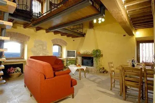 Osteria Del Borgo B&B