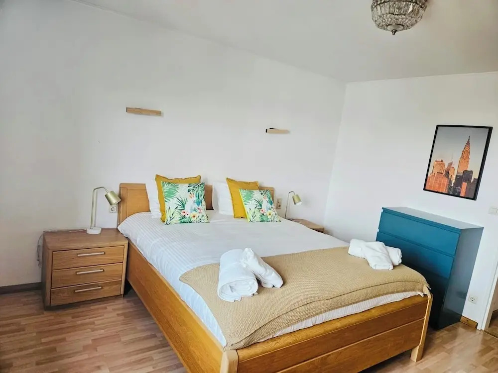 Large 3bedrooms in belair TerraceParking