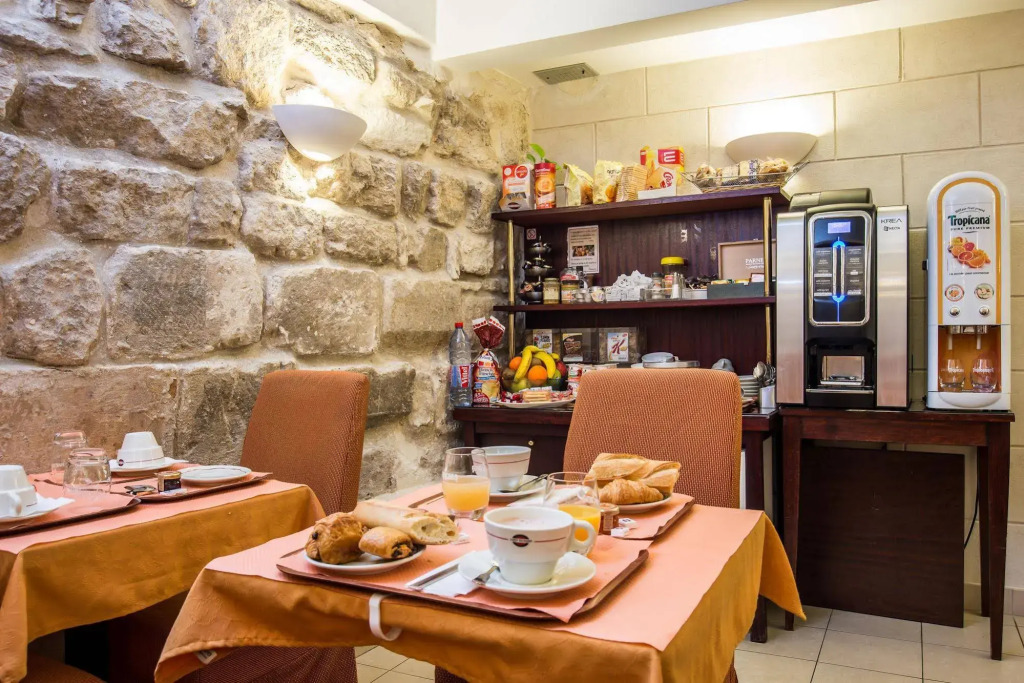 Austins Arts Et Metiers Hotel