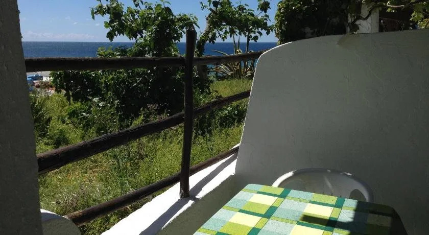 Paco Mare Residence