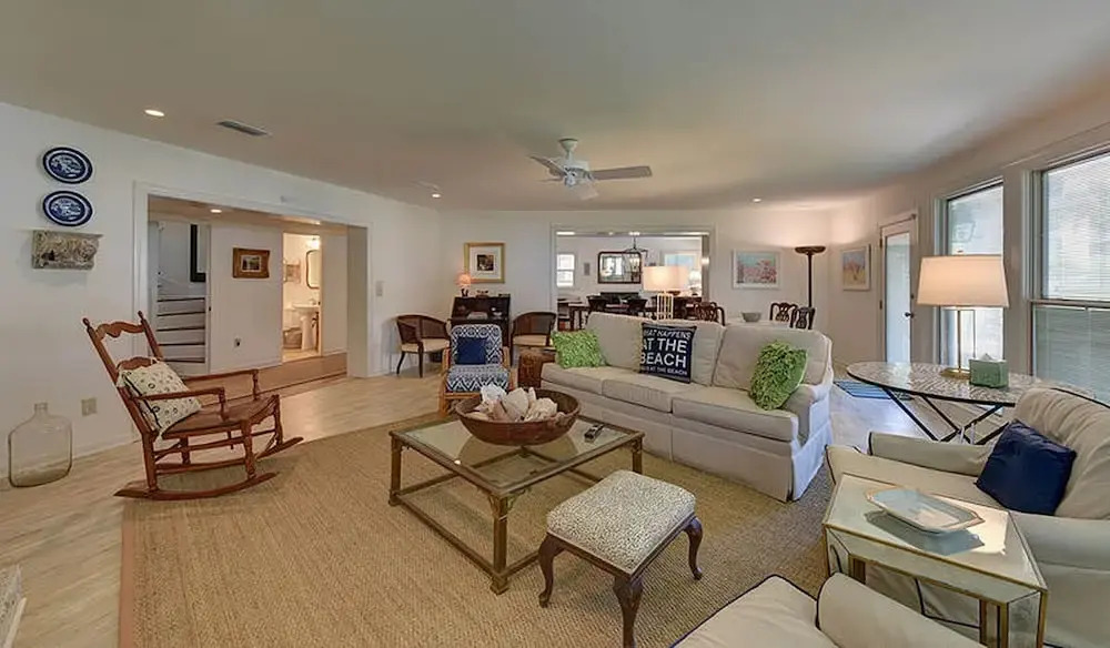 233 Cedar Street by Hodnett Cooper