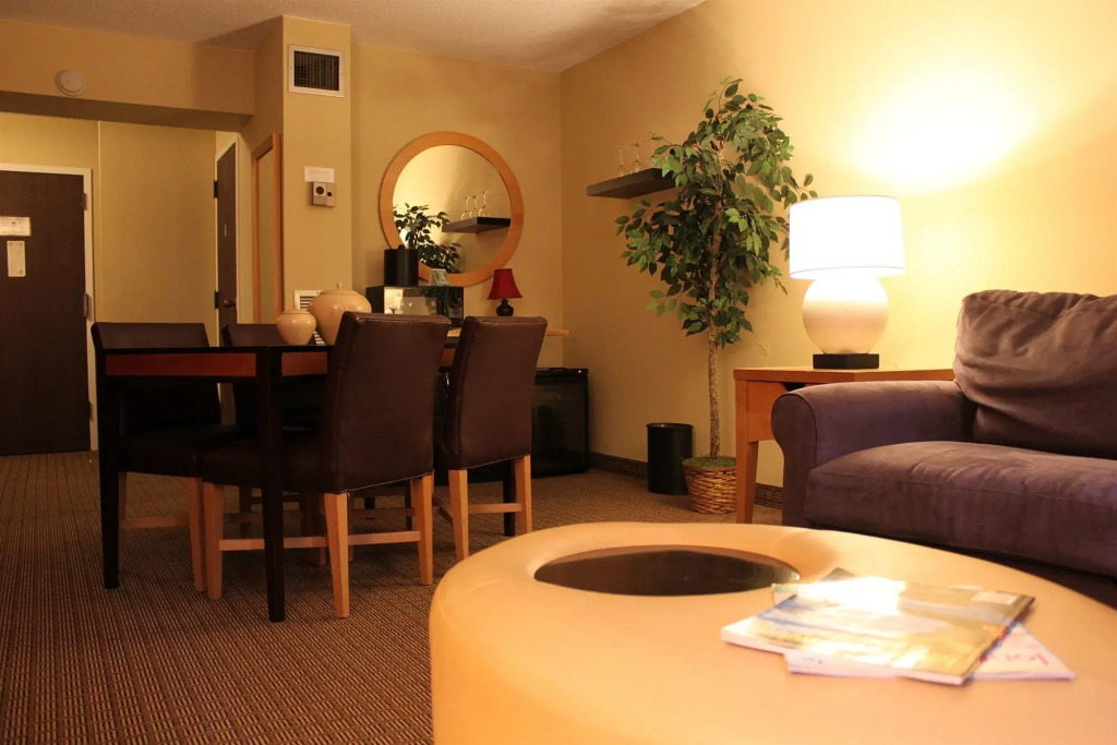 The Avalon Hotel and Conference Center