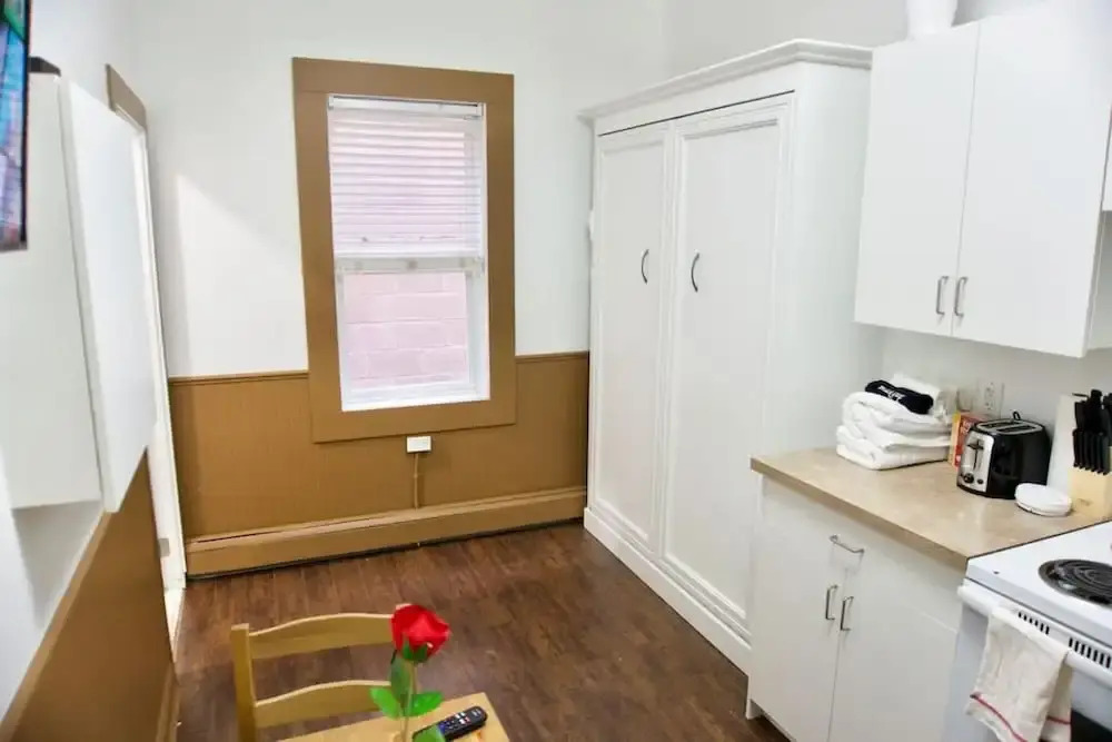 Affordable Apartment w Parking Location Coffee