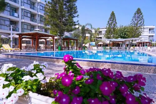 Ron Beach Hotel