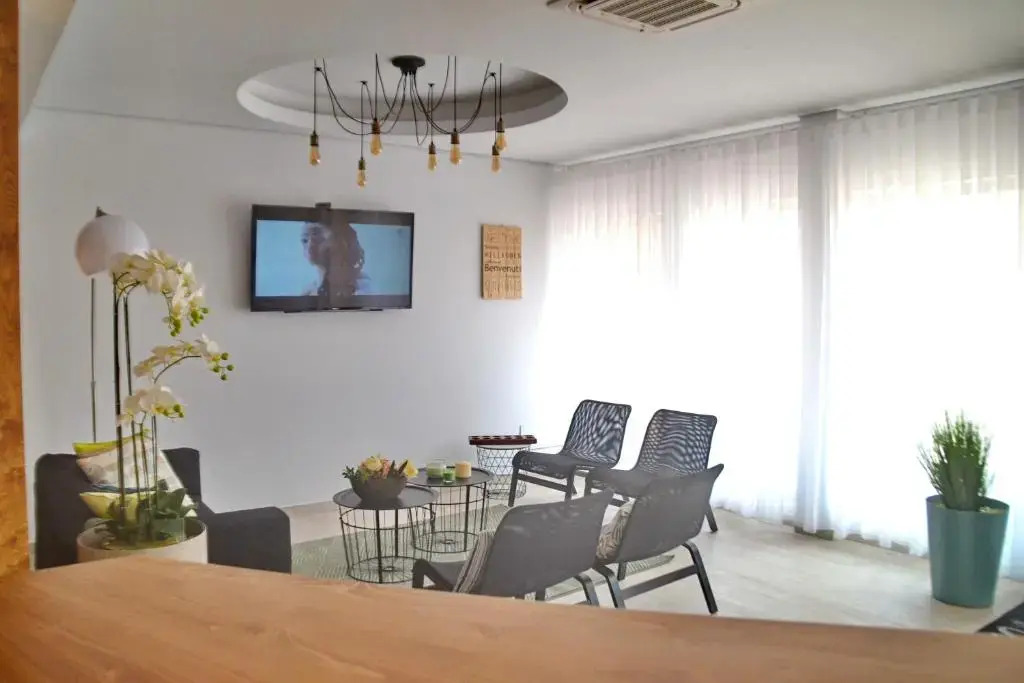 Ouril Hotel Julia