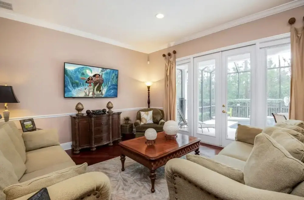 Disney theme 5 bed 5 bath with pool